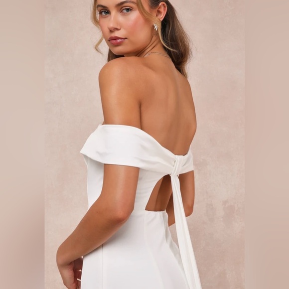 Lulus Dose of Love Satin Off-The-Shoulder Mermaid Maxi Dress, SIZE SMALL - Picture 1 of 7